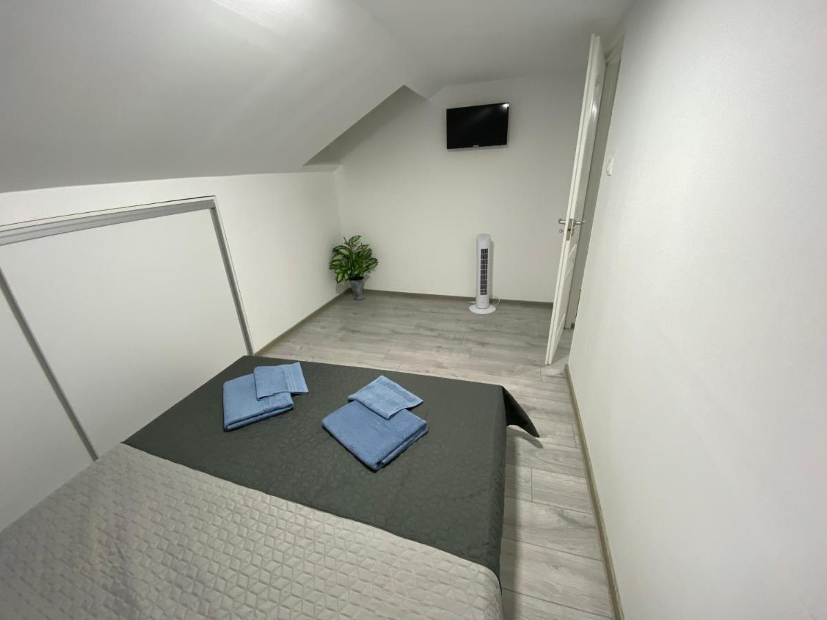 Apartament La Sika Оршова Экстерьер фото